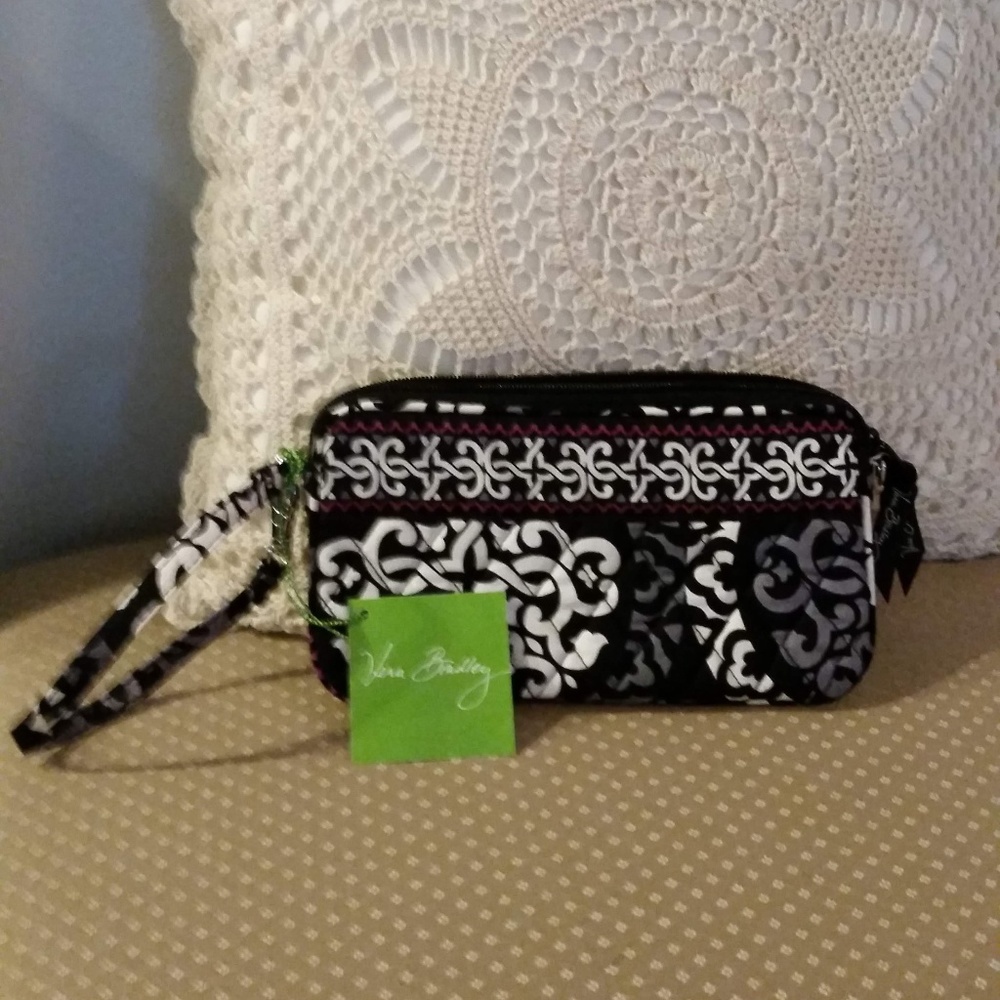 Vera Bradley Canterberry Magenta Wristlet, NWT